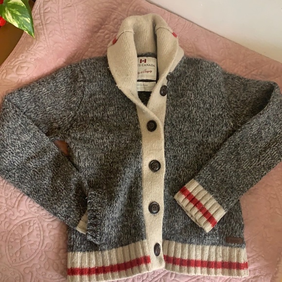 Wool sweater by Roots - Picture 1 of 4